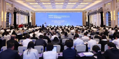 PG娱乐公司与黄冈南湖学院携手参与平湖当局组织的校企科研合作典礼并签定合作和谈